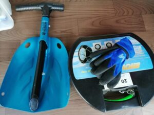 スコップとタイヤチェーン交換セット