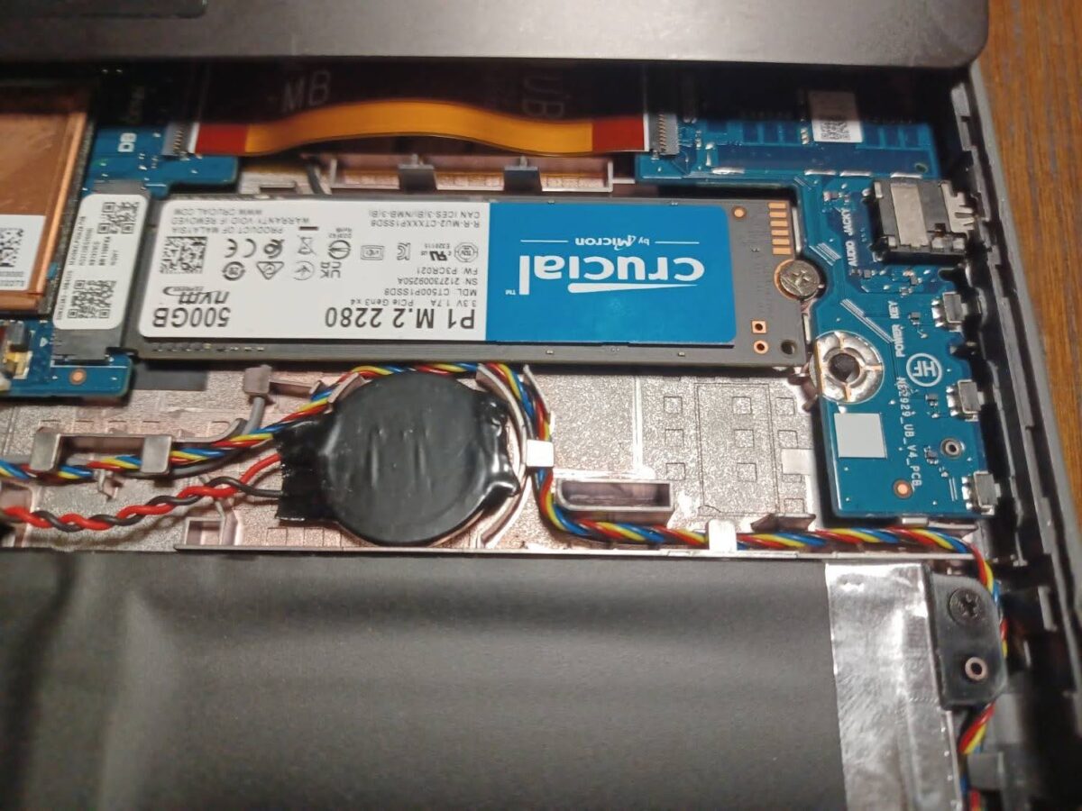 SSD メモリ